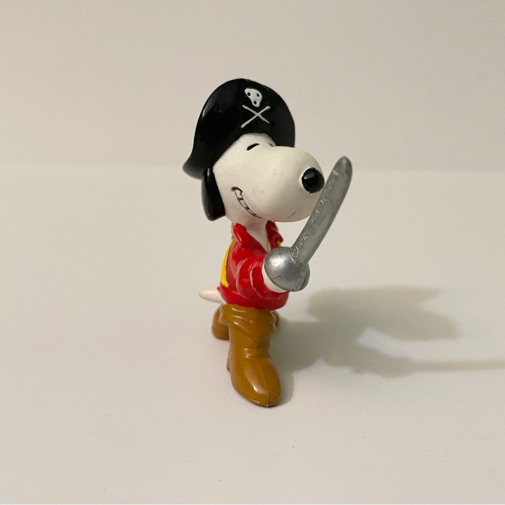 Vintage 1960s Peanuts Snoopy Pirate & Belle PVC Figurine UFS - Picture 7 of 16